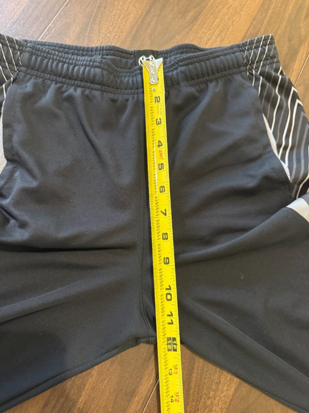 Under Armour boy's basketball shorts YLG - Picture 9 of 9